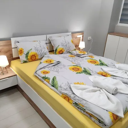 Uptown Funk Apartament